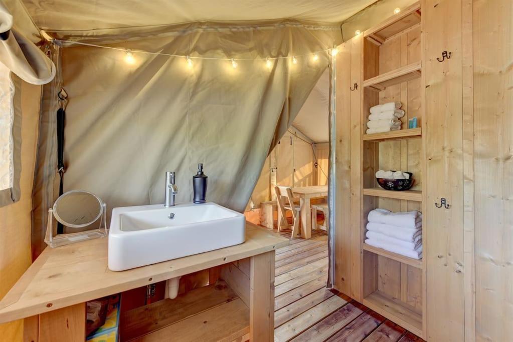 12 Fires Luxury Glamping With Heating #3 Otel Johnson City Dış mekan fotoğraf